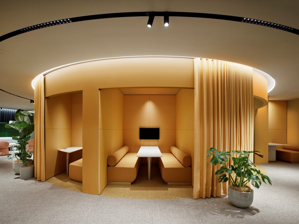 IXC Cassina offices | Patricia Urquiola